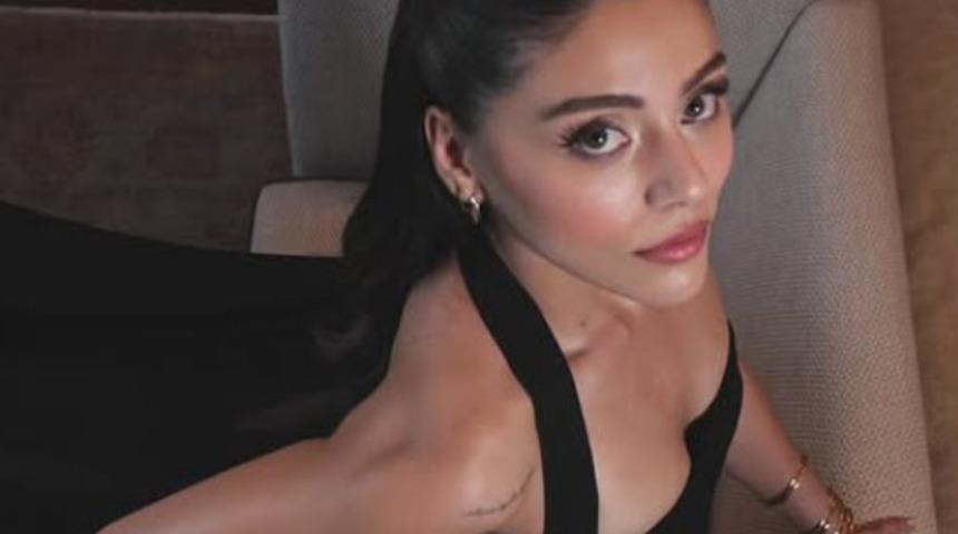 Kızılcık Şerbeti’nin Doğa’sı Sıla Türkoğlu son pozlarıyla beğeni topladı! 'Su gibi'