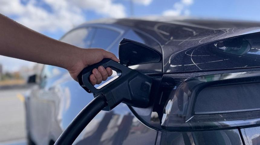 Tüketiciler Birliğinden "elektrikli araç poliçelerindeki menzillere dikkat edin" uyarısı!