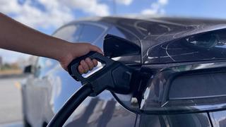 Tüketiciler Birliğinden elektrikli araç poliçelerindeki menzillere dikkat edin uyarısı!