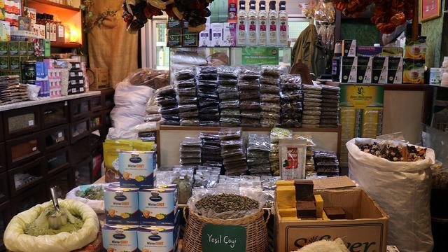 Mevsim geçişinde havalar soğudu: Grip vakaları arttı! Aktarlarda yoğunluk başladı