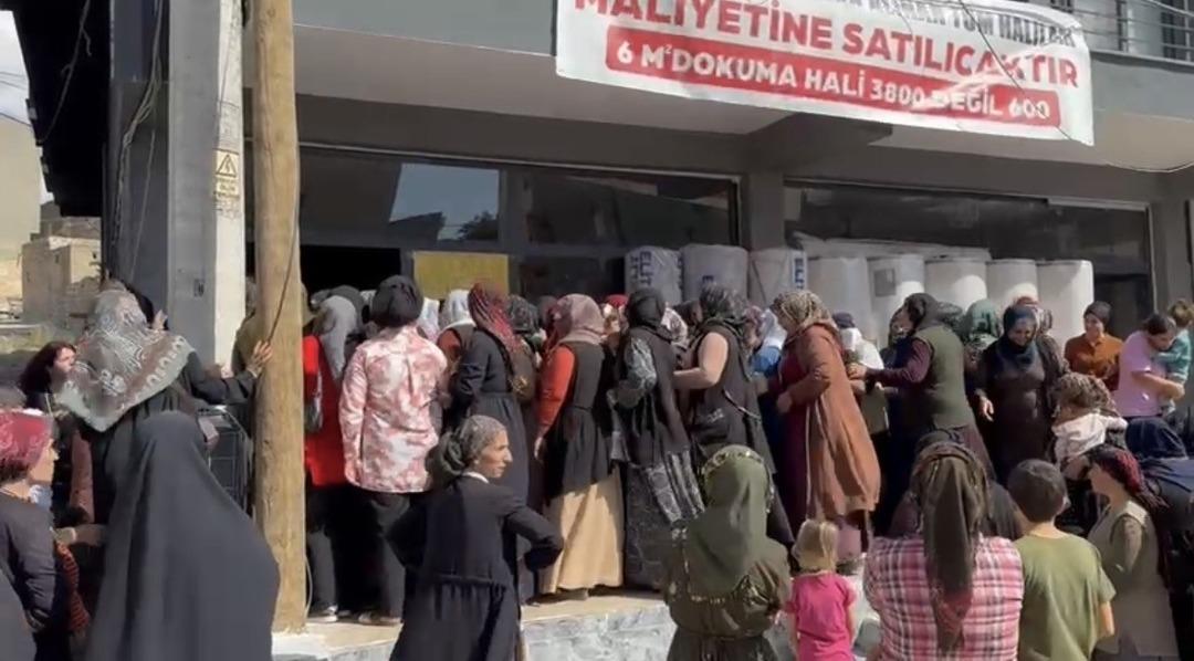  3800 değil 600  Akın ettiler! İzdiham çıktı, metrelerce kuyruk oldu 1