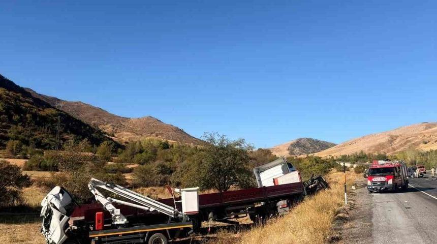 Tatvan’da trafik kazası: 2 yaralı