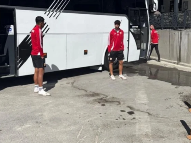 Köklü Türk kulübü lokantada rehin kaldı! Hesabı ödeyemediler