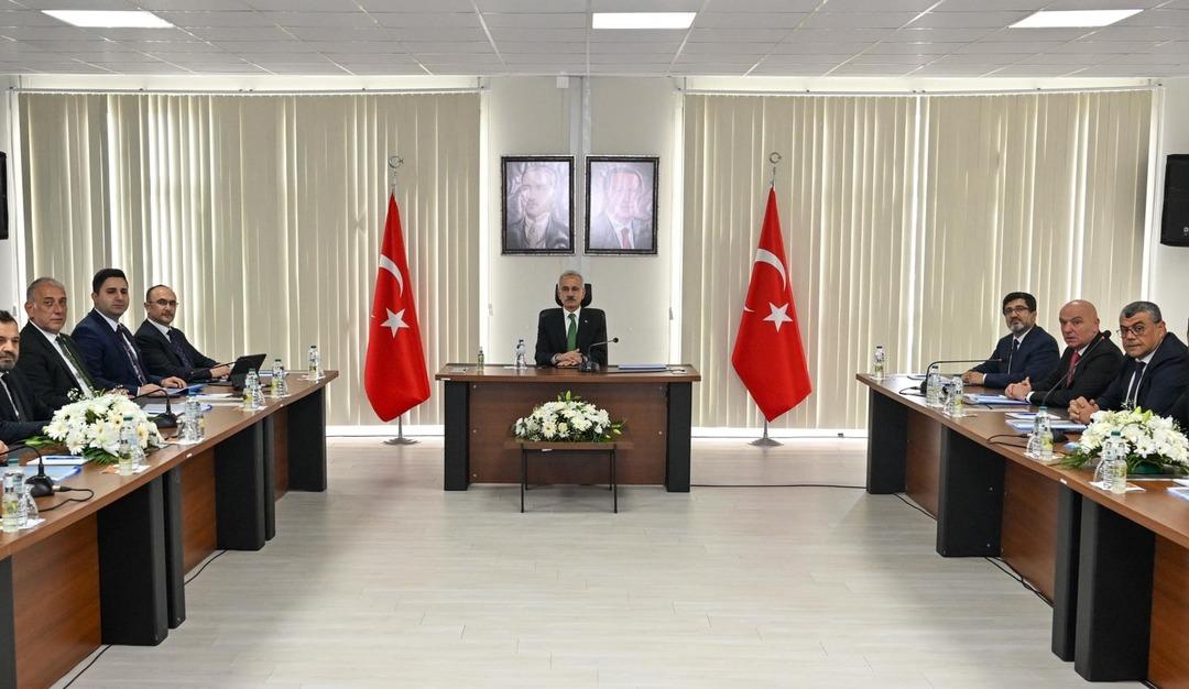 Rize İyidere Lojistik Limanı nda çalışmalar tüm hızıyla sürüyor! Bakan Uraloğlu: "Büyük tonajlı gemilerin yeni adresi olacak" 2