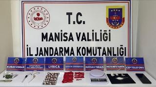 Salihli'de jandarma uyuşturucu tacirini suçüstü yakaladı