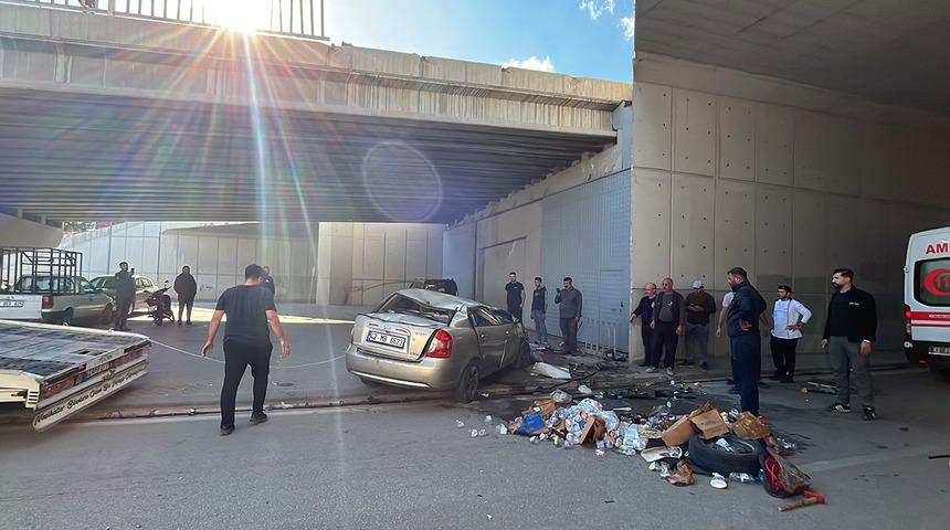 Yer: Konya! Otomobil üst geçitten yola düştü