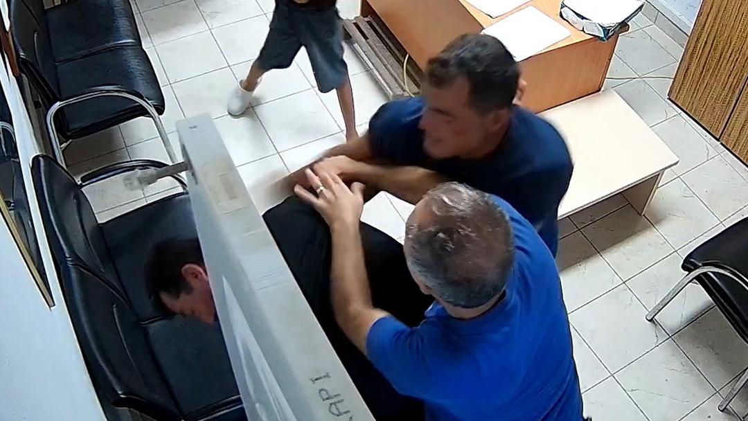 Çocuğunun gözü önünde babayı darbetti! Polis merkezinde kayınbirader dayağı 2