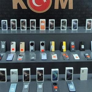 Kocaeli'de 3 milyon TL'lik gümrük kaçağı telefonlar ele geçirildi