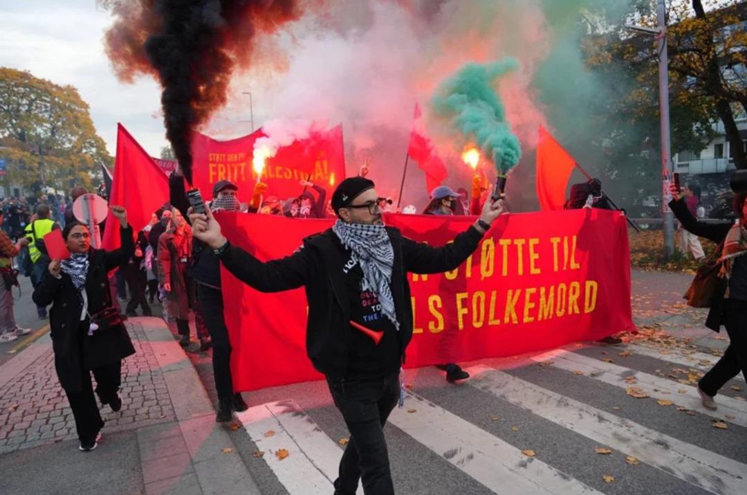 İsrail e yeşil sahalarda da büyük şok! Haaland, kendi kalelerine gol attırdı, inanılmaz anlar yaşandı... 1
