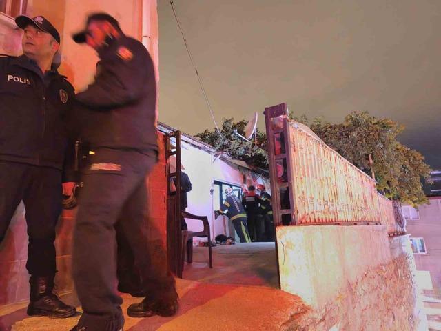 Düğün hazırlığı yapılan evin tavanı çöktü: 6 yaralı 1