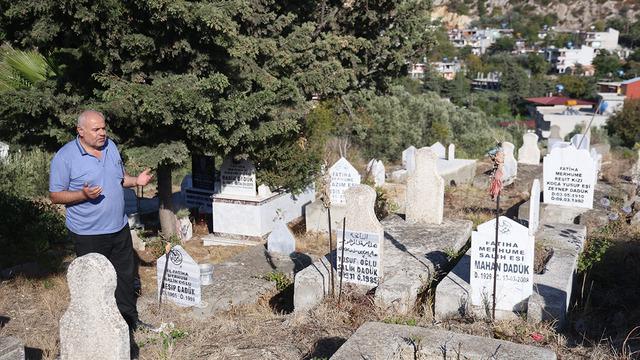 Bu köyde herkesin soyadı aynı! 2 binden fazla kişi yaşıyor: Mezarlarda bile...