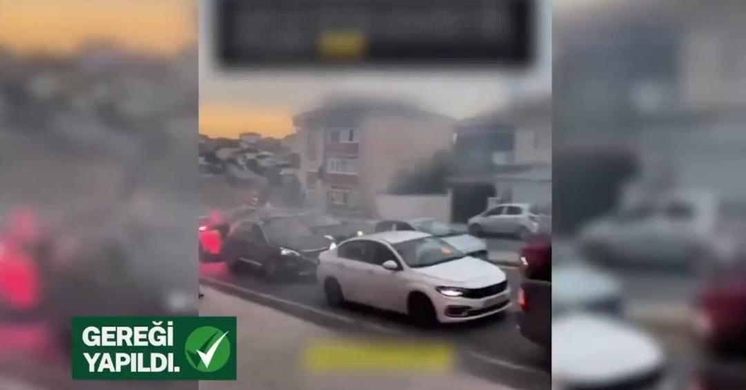 Trafikte bunu yapan yandı! Ehliyetinizden olabilirsiniz: Yeni yasa öncesi tepki çeken görüntüleri paylaşarak duyurdu 5