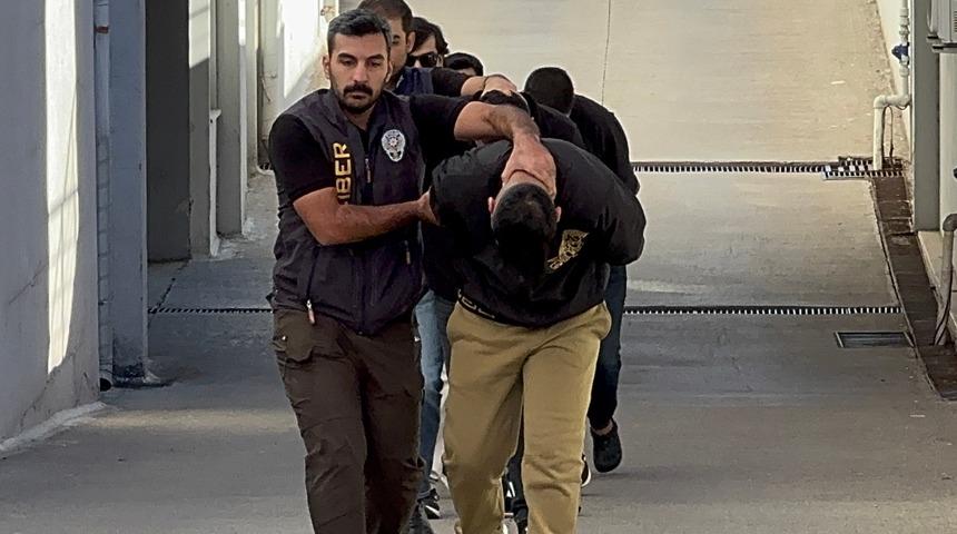 Adana'da "sazan sarmalı" yöntemiyle dolandırıcılık! 6 zanlı tutuklandı