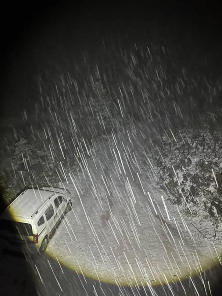 İç Anadolu'da başlayıp, İstanbul sınırına kadar yaklaştı! Türkiye bir gecede kışı yaşadı: 11 ilde mevsimin ilk karını yağdı G1