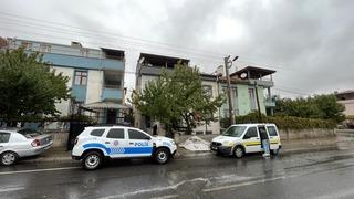 Yer: Kayseri! Evin çatısından beton zemine düştü, yaralandı