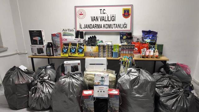 Van’da gümrük kaçağı malzeme ele geçirildi