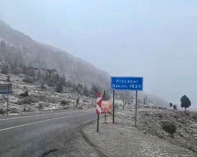 Alacabel’e yılın ilk karı yağdı 1