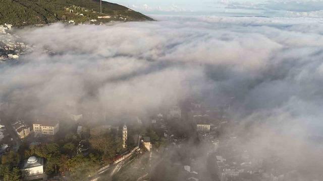 Bursa’da tarihi mekanlar, sisler arasından görüntülendi 1