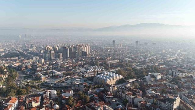 Bursa’da tarihi mekanlar, sisler arasından görüntülendi 2