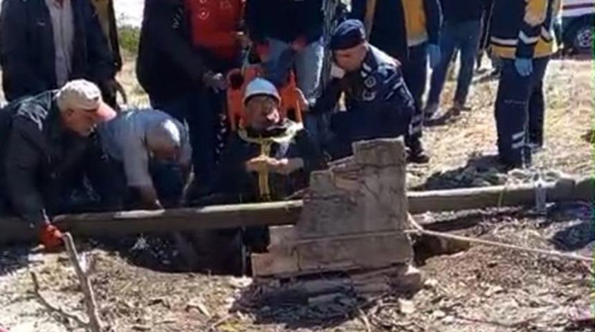 Burdur’da kuyuya düşen vatandaş ekipler tarafından kurtarıldı