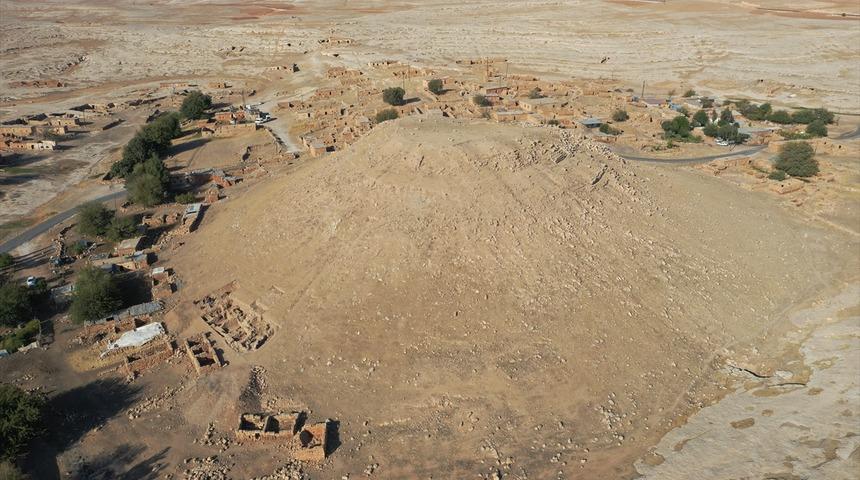 Soğmatar Antik Kenti'nde Demir Çağ dönemine ait kamusal yapı bulundu