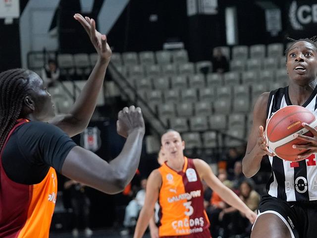 Kadınlar Basketbol Ligi'nde Galatasaray Çağdaş Faktoring deplasmanda Beşiktaş BOA'yı yendi...