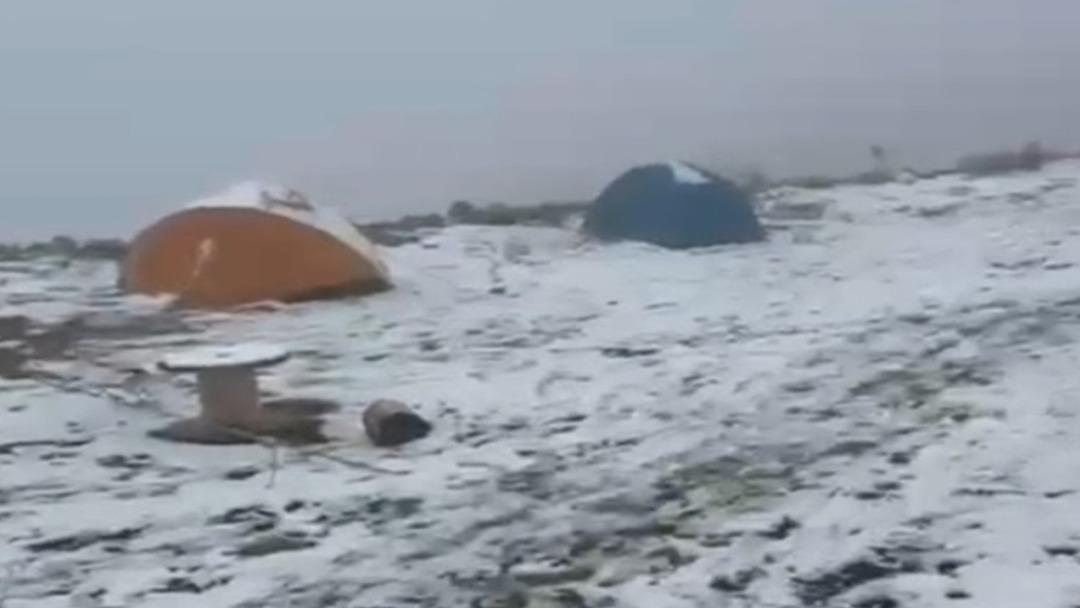 Niğde de kar yağışı etkili oldu: 4 dağcı mahsur kaldı 1