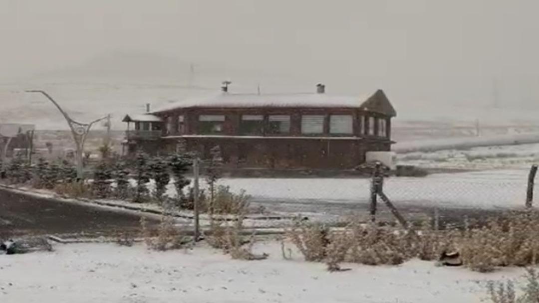 Niğde de kar yağışı etkili oldu: 4 dağcı mahsur kaldı 2