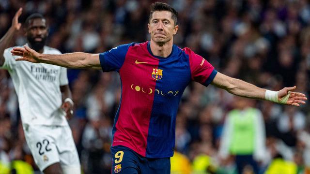 Lewandowski'nin Barcelona'daki geleceği tartışmalı hale geldi! Ayrılık mı gerçekleşiyor?