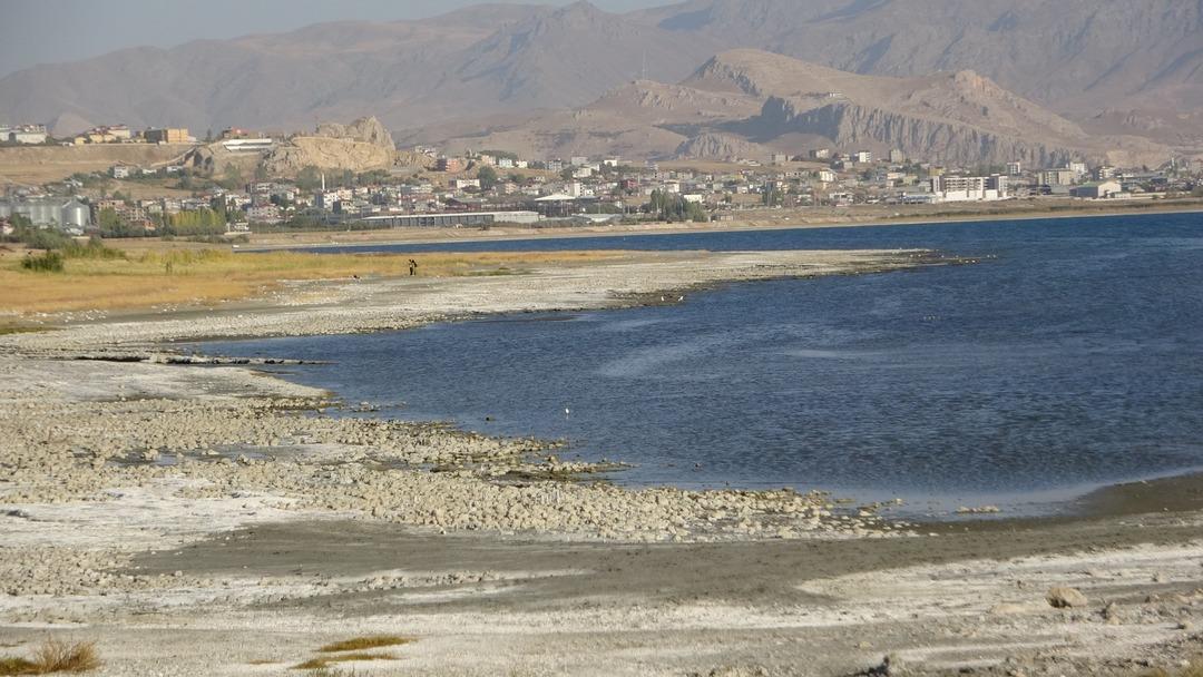 Türkiye nin en büyüğü tehlikede! "Şekli değişti! Haritada da belli oluyor" Sosyoekonomik kriz uyarısı 3