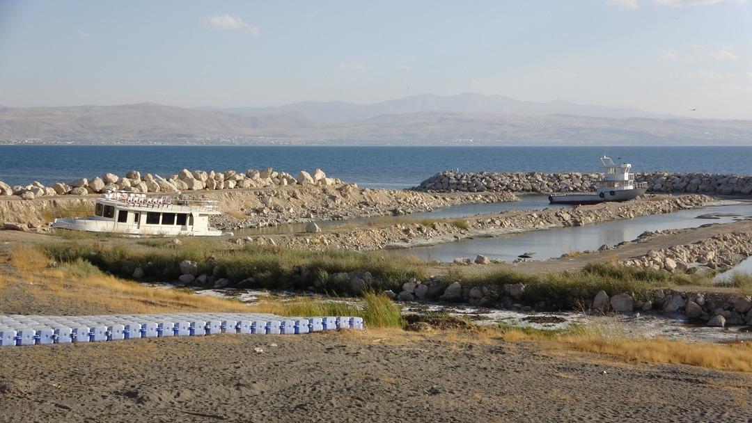 Türkiye nin en büyüğü tehlikede! "Şekli değişti! Haritada da belli oluyor" Sosyoekonomik kriz uyarısı 1