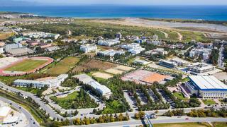 Gizli kamera iddiasıyla başladı, skandallar zincirine d&ouml;n&uuml;şt&uuml;... &Uuml;niversitede akılalmaz olay: Kanser hastalarının tedavisini geciktirmişler