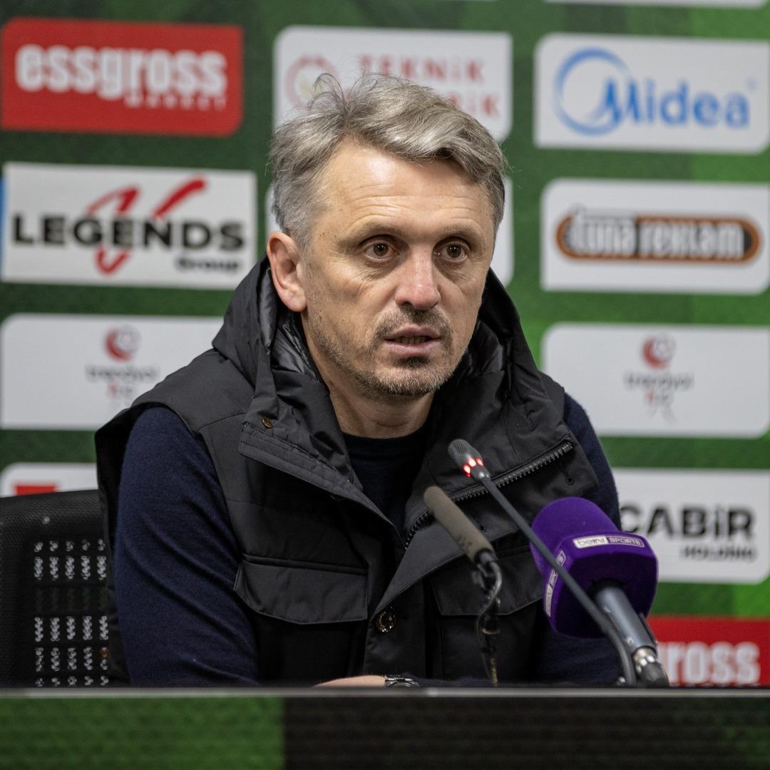 Hagi, Emre Belözoğlu derken sürpriz bir isim! Eyüpspor da teknik direktörlük koltuğuna Orhan Ak getirildi... 2