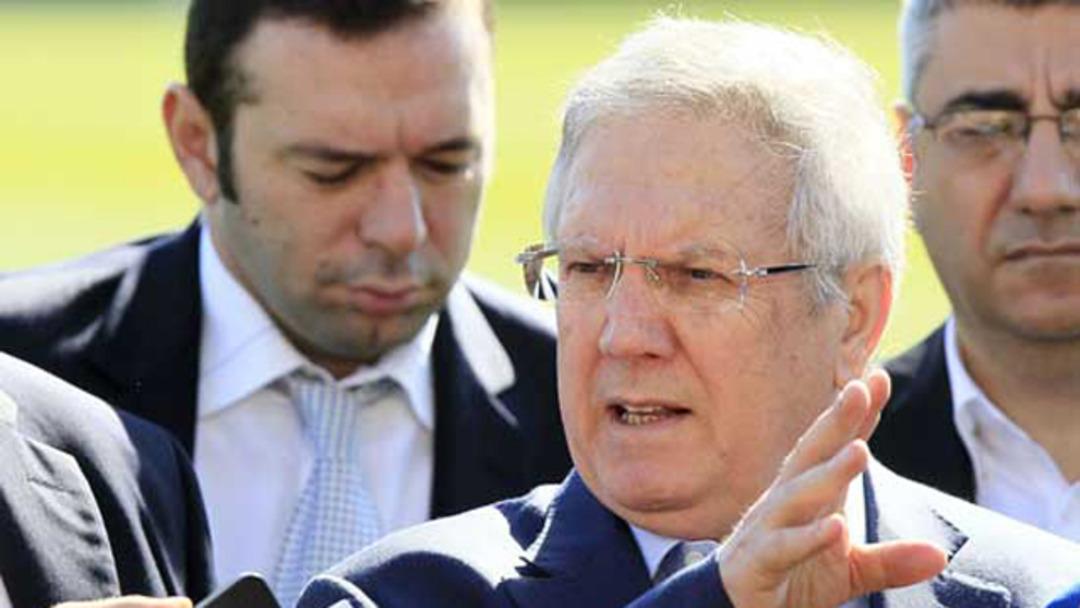 Aziz Yıldırım gemileri yaktı!