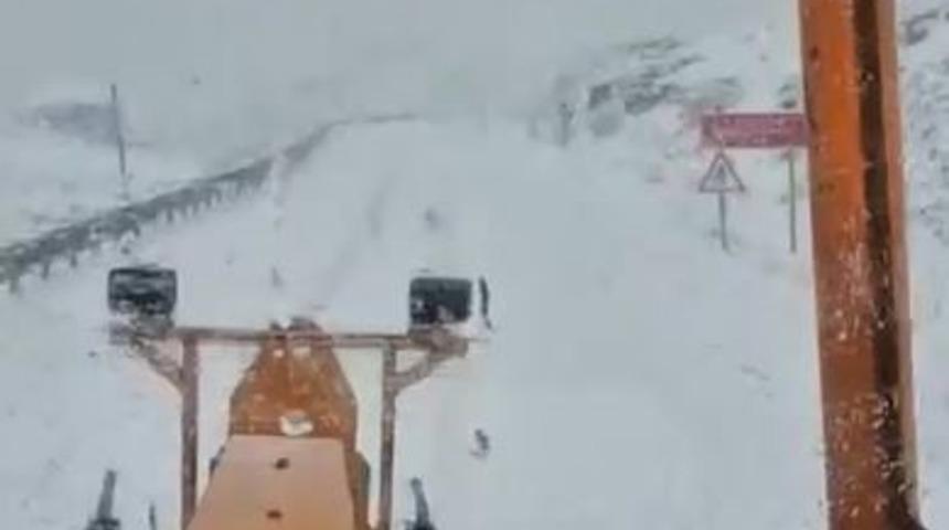 Ardahan’ın yüksek kesimleri beyaza büründü