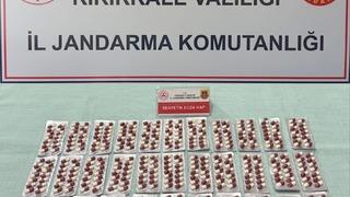 Kırıkkale’de şüpheli şahısların üzerinden uyuşturucu hap ele geçirildi