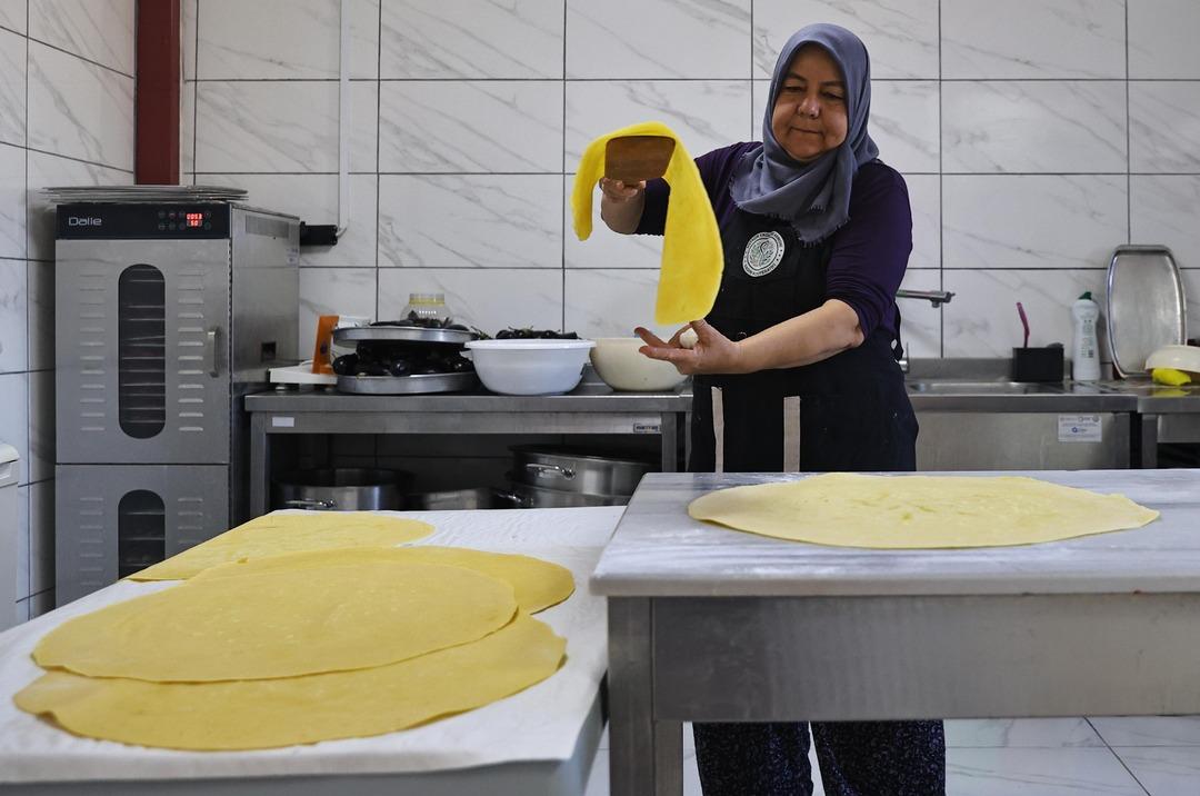 Kadın kooperatiflerinde kış hazırlığı başladı: "Yabancı ve Türk birçok müşterimiz oluyor" 5