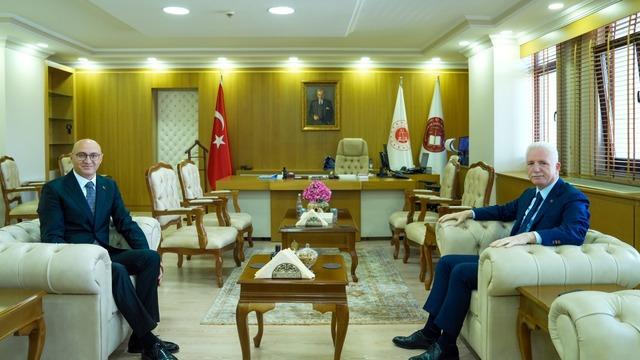 İstanbul Valisi Gül'den Bakırköy Cumhuriyet Başsavcısı Duman'a ziyaret