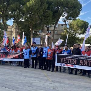 Manisa'da okul müdürü ve öğretmene saldırmışlardı! 1 kişi tutuklandı