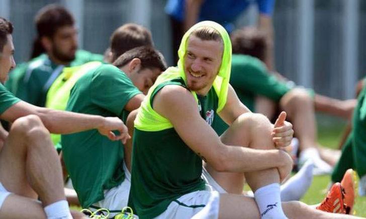 Galatasaray iki oyuncuyla anlaşmaya vardı! G4