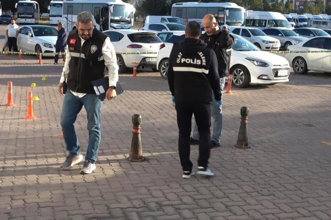 Otobüs firmaları arasında kanlı rekabet! Tetikçinin firma sahibine silahlı saldırısı kamerada 1