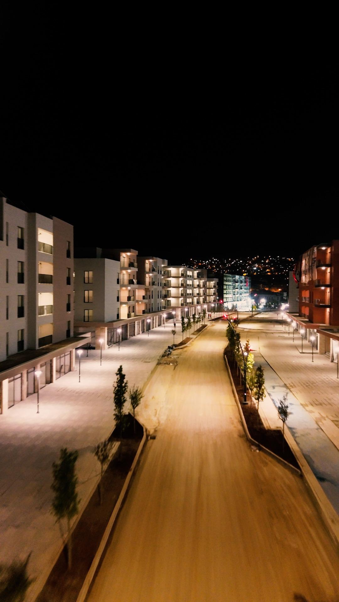 Hatay ın simge merkezini paylaştı! Bakan Kurum: "Küllerinden doğdu, göz kamaştırıyor" 2