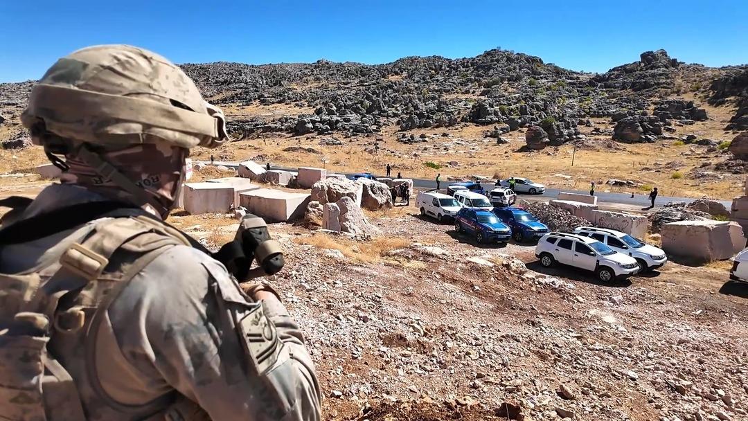 10 yıldır aranıyordu: Enteresan şekilde bulundu! Mağaradan çıktı... DNA lar ikisiyle de eşleşti 1