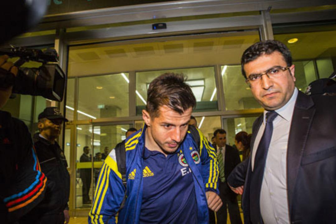 Emre'den Başakşehir ma&ccedil;ı &ouml;ncesi s&uuml;rpriz karar