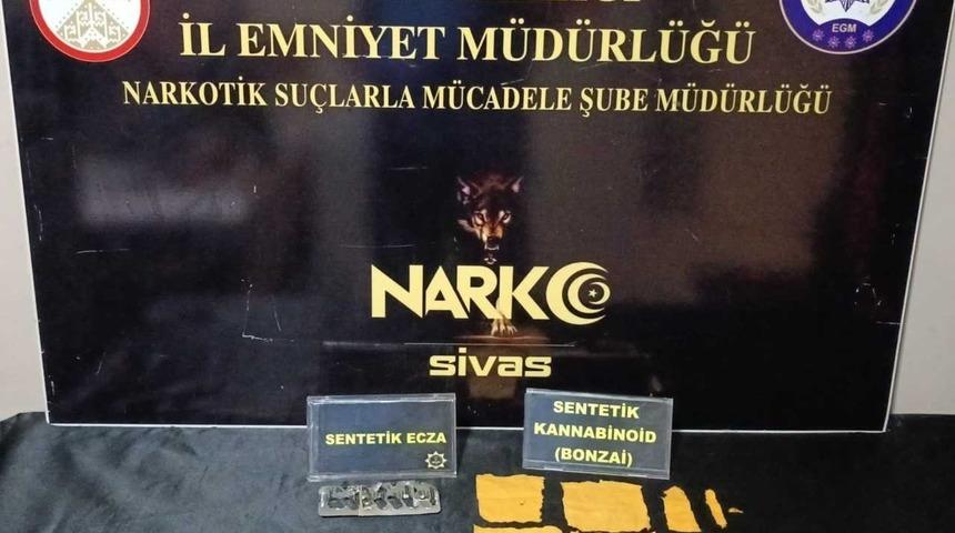 Uyuşturucu operasyonunda 8 şüpheli yakalandı, 4’ü tutuklandı