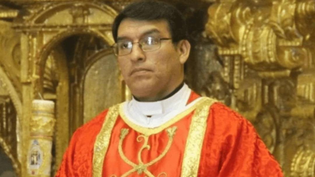 Piskopos skandalı! Özel görüntülerini gönderdi, 17 gizli sevgilisi ortaya çıktı 2