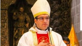 Piskopos skandalı! Özel görüntülerini gönderdi, 17 gizli sevgilisi ortaya çıktı