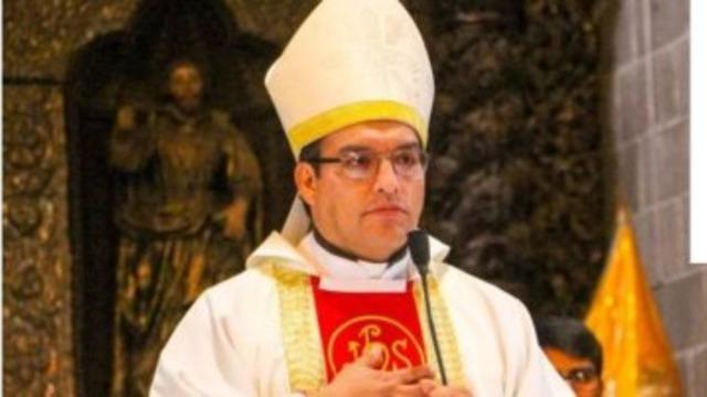 Piskopos skandalı! Özel görüntülerini gönderdi, 17 gizli sevgilisi ortaya çıktı