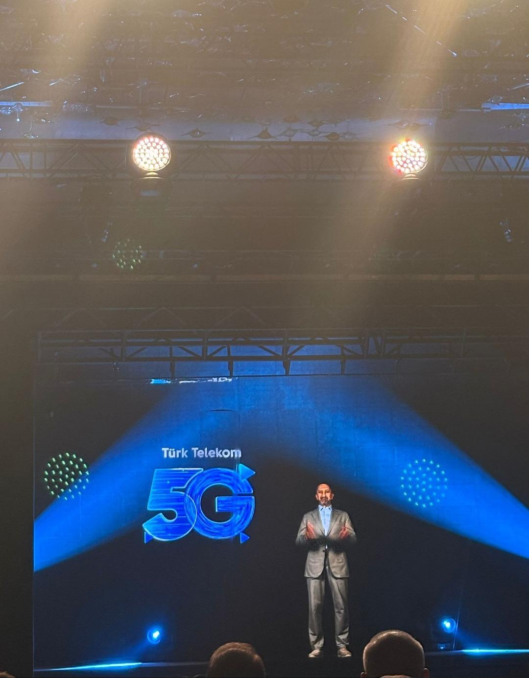 Heyecan yaratan 5G teknolojisi! Türk Telekom bir ilki gerçekleştirdi: 5G hologram ile canlı basın toplantısı 1