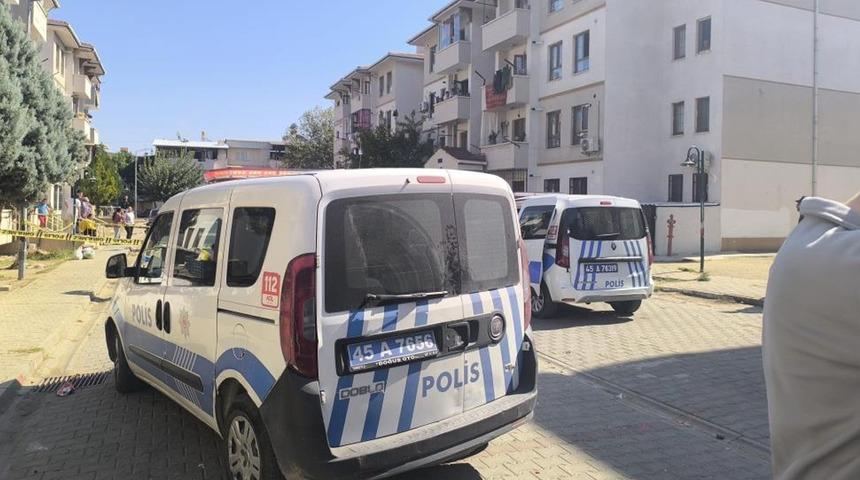 Silahlı kavgada bir kişi yaralandı! Plakasız motosikletle kaçtı